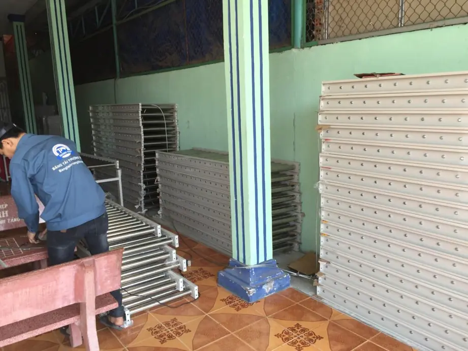 băng chuyền con lăn