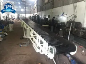 băng tải cao su nâng hạ di động