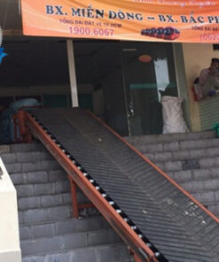 Băng tải cao su nghiêng