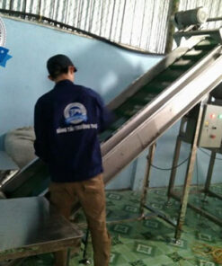 Băng tải PVC cấp liệu hạt điều