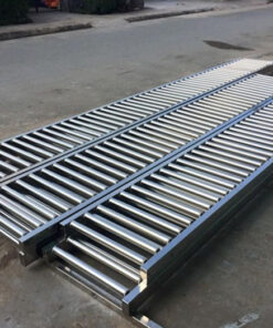 Băng tải con lăn inox