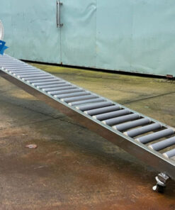 băng tải con lăn nghiêng