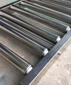 Băng tải con lăn tự do inox