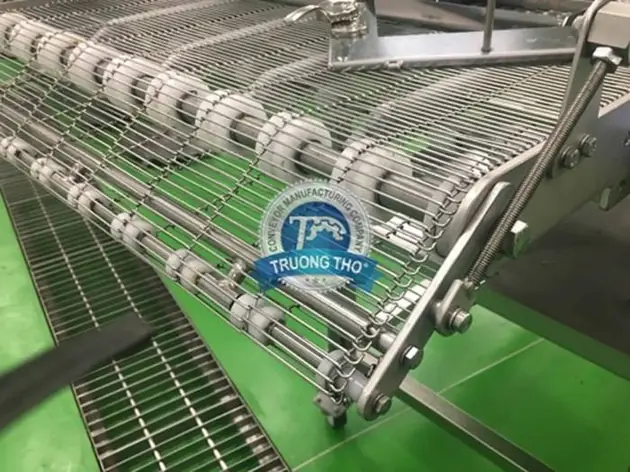 băng tải lưới inox đan ngang
