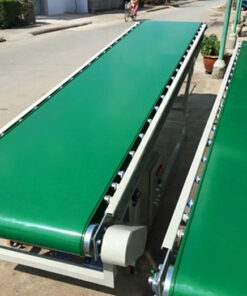 Băng tải nâng hạ PVC