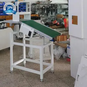 băng tải cân pvc