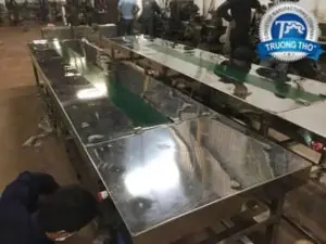 băng tải pvc inox bàn thao tác