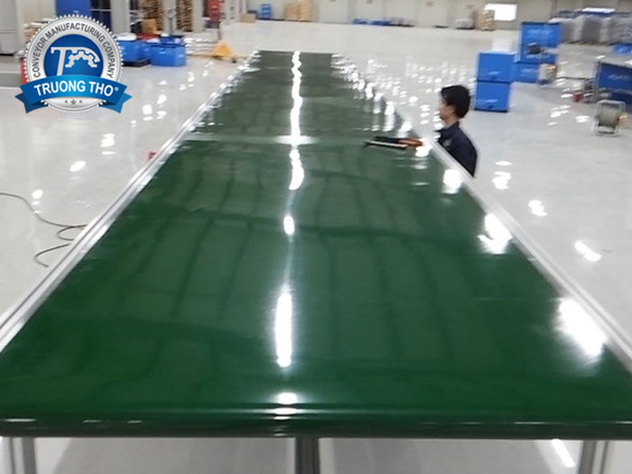 băng tải PVC khung nhôm định hình