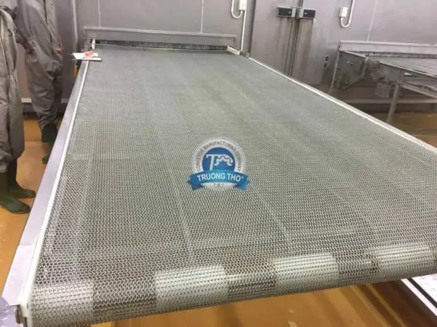 lưới băng tải inox đan xoắn