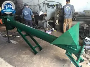 Vít tải nghiêng tải bột