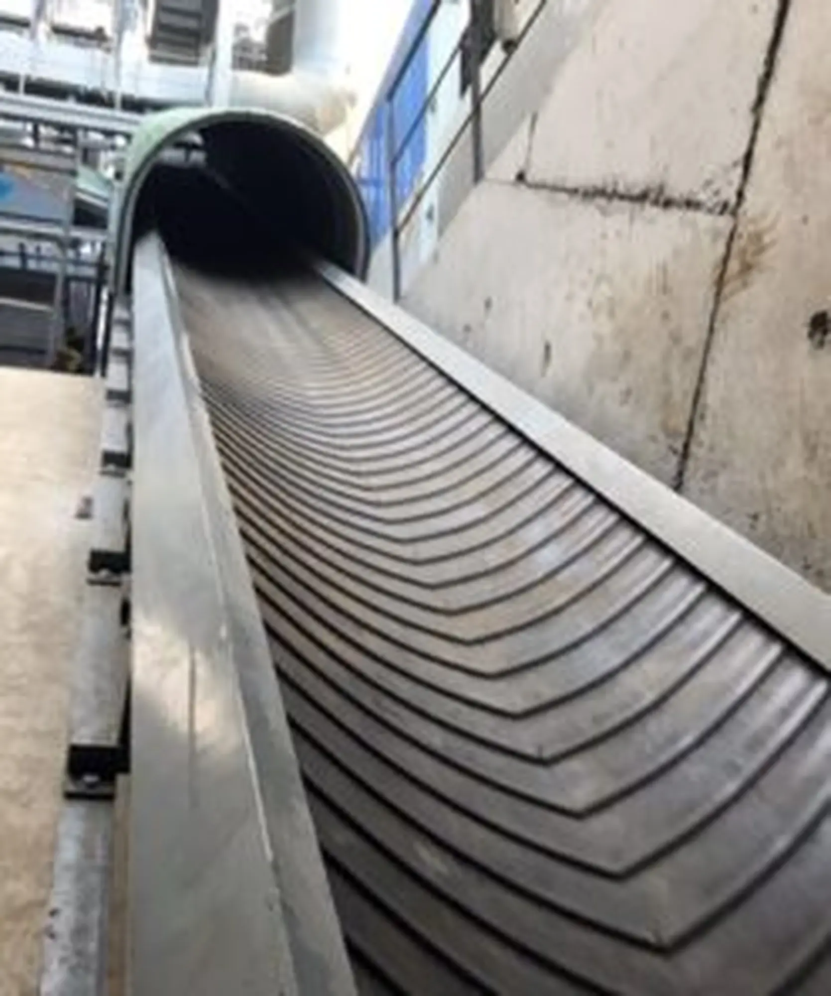 Băng tải cao su cấp liệu lò hơi