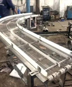 Băng tải lưới inox cong