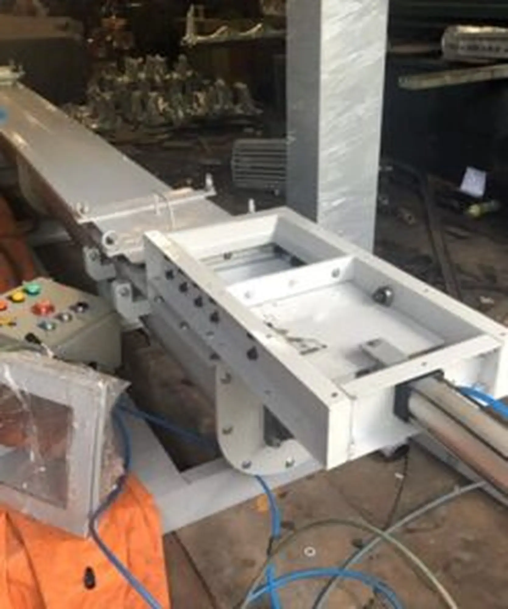 Vít tải chia liệu và cân định lượng