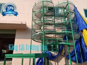 Băng tải con lăn xuất hàng xoắn ốc