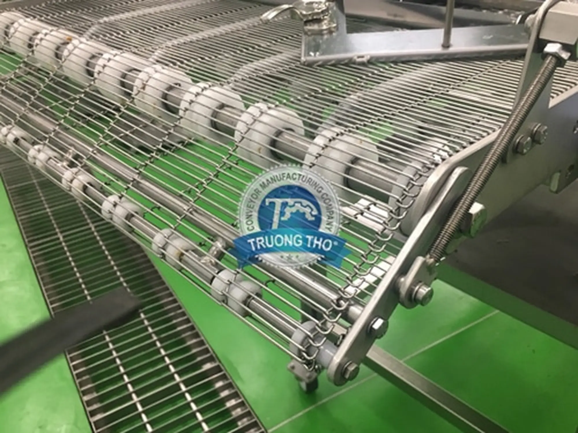 lưới băng tải inox dạng xích