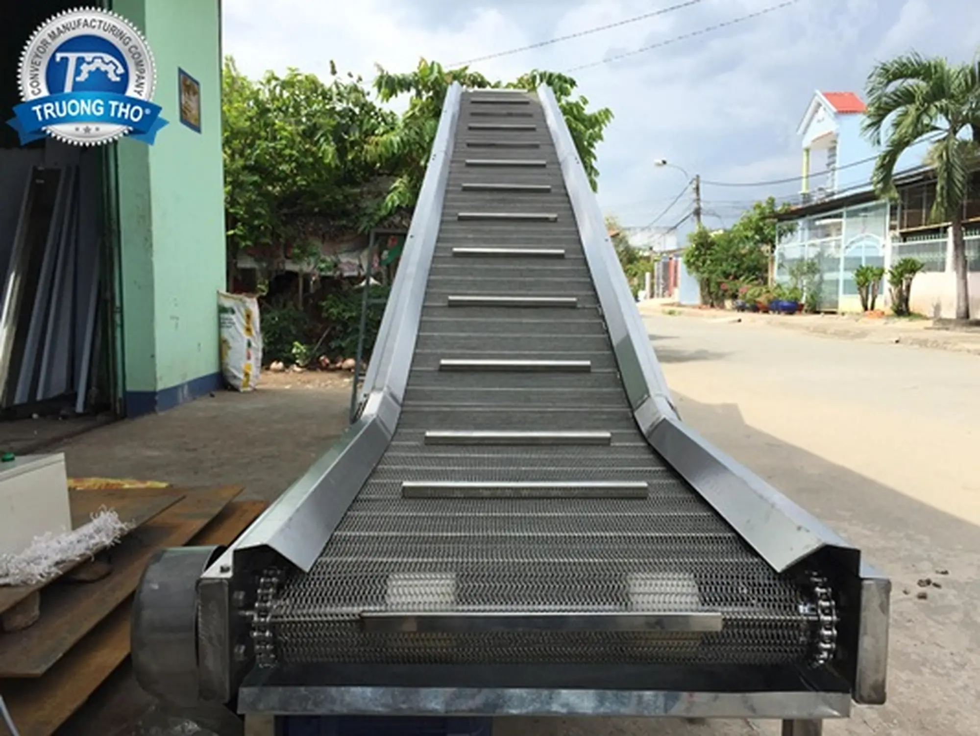 băng tải lưới inox được hoàn thành