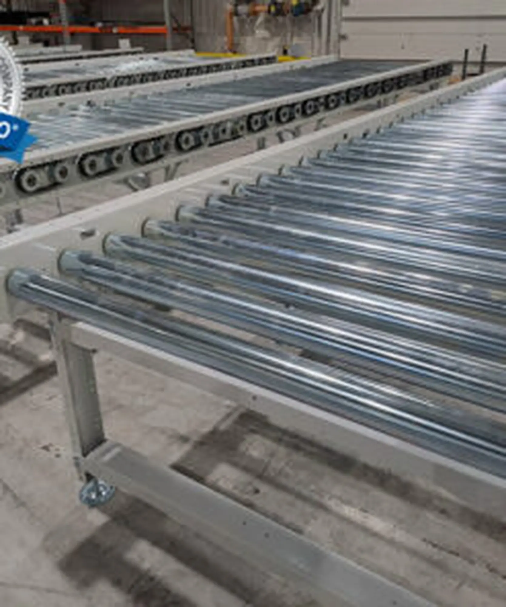 Băng tải con lăn truyền động xích