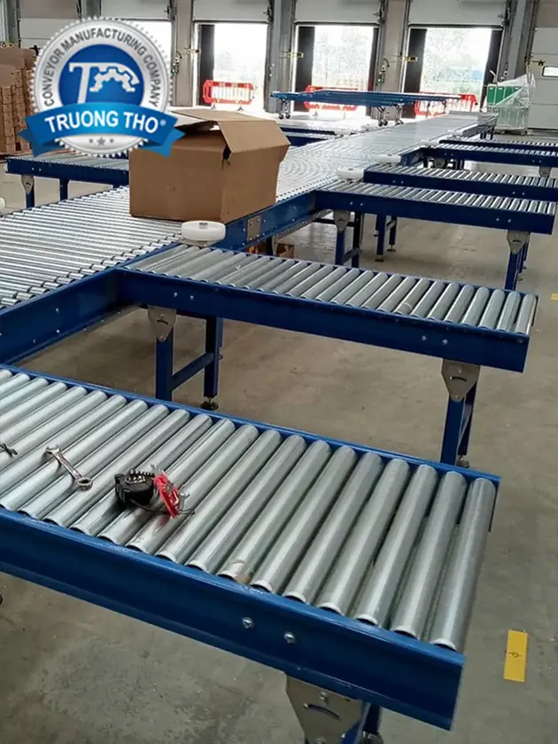 băng tải con lăn phân chia loại