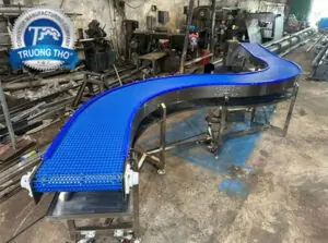 băng tải nhựa tải thực phẩm