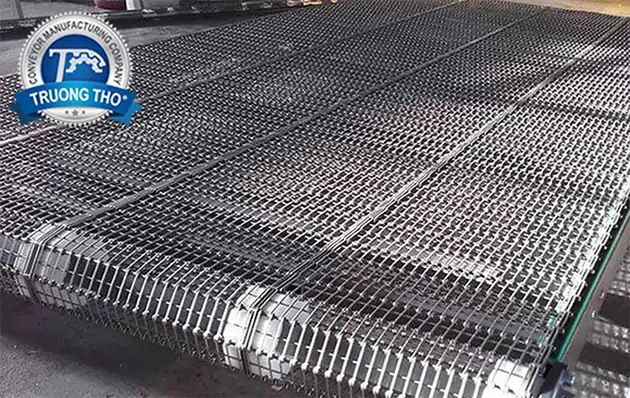 bề mặt lưới inox