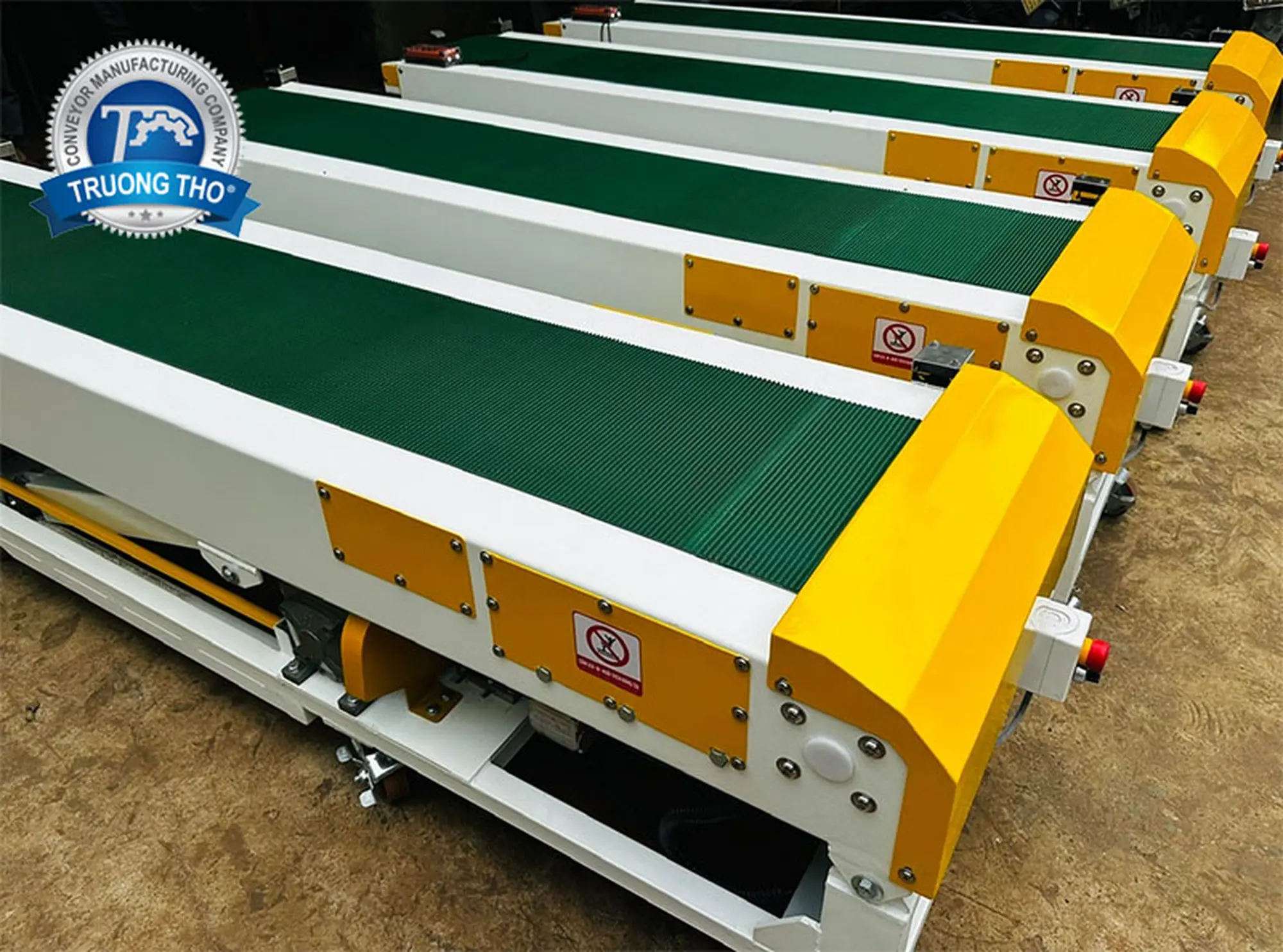 băng tải co rút nâng hạ