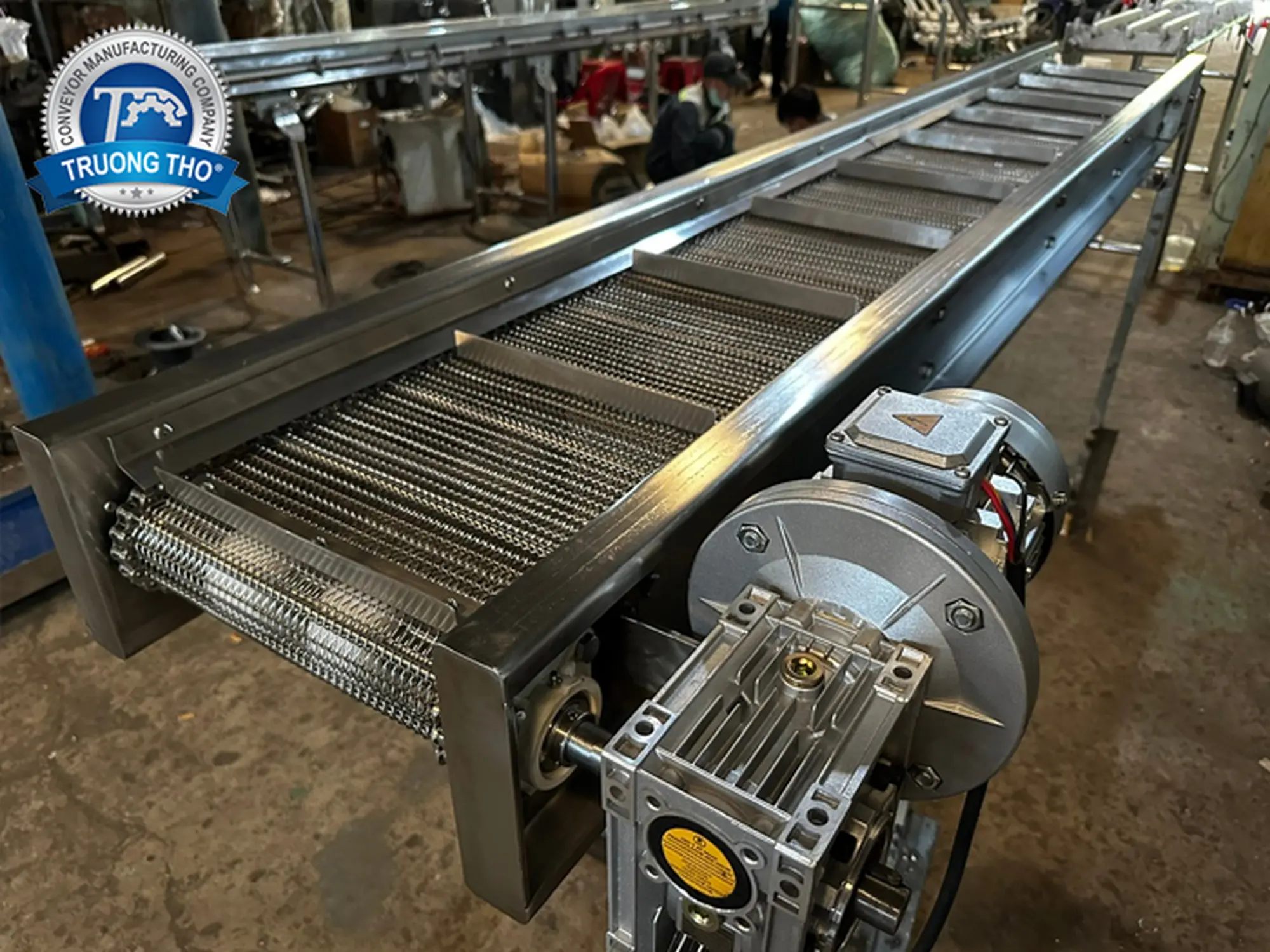 Băng tải xích lưới chất lượng