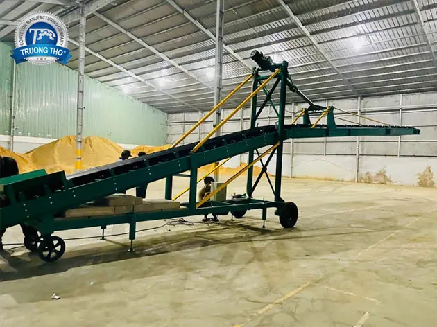 băng tải cánh bướm cao su