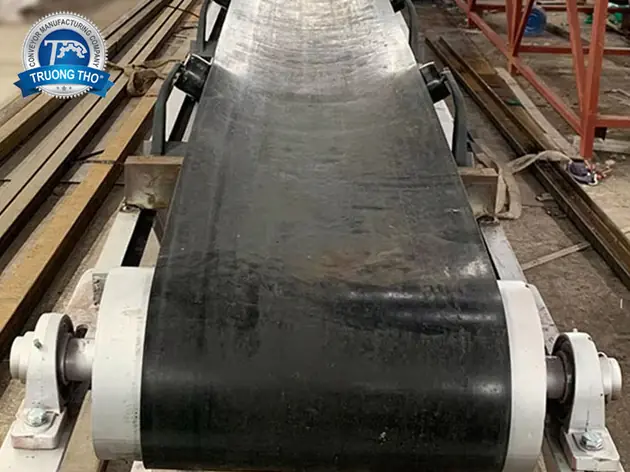 băng tải cao su trơn