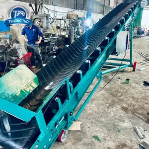 băng tải cấp liệu cao su