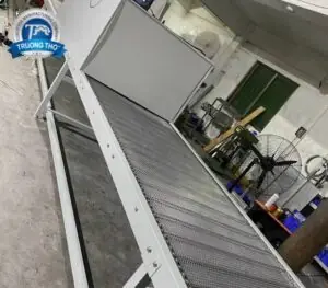 băng tải xích inox